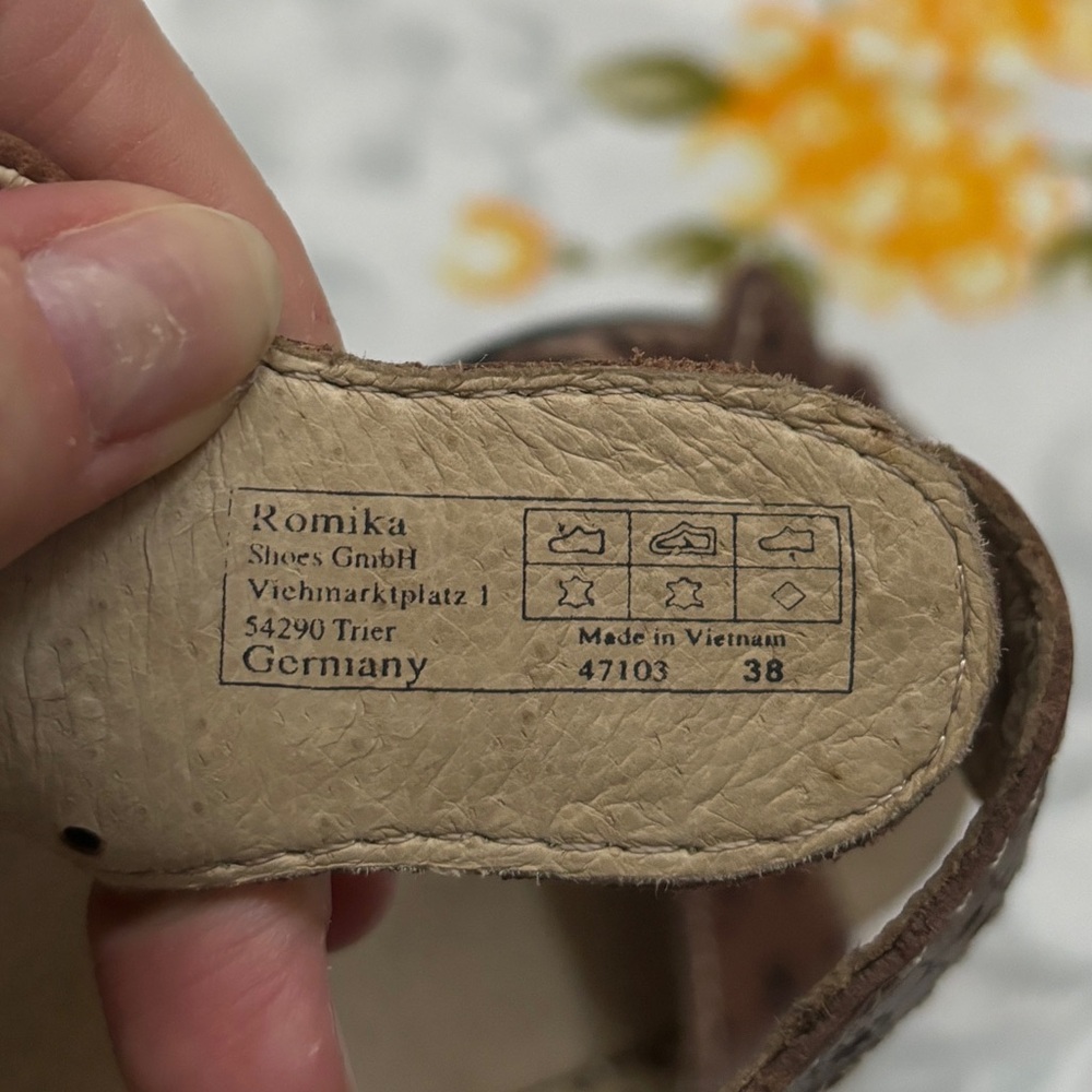 Romika Size 38 Brown Sandals NWOT - Picture 9 of 9